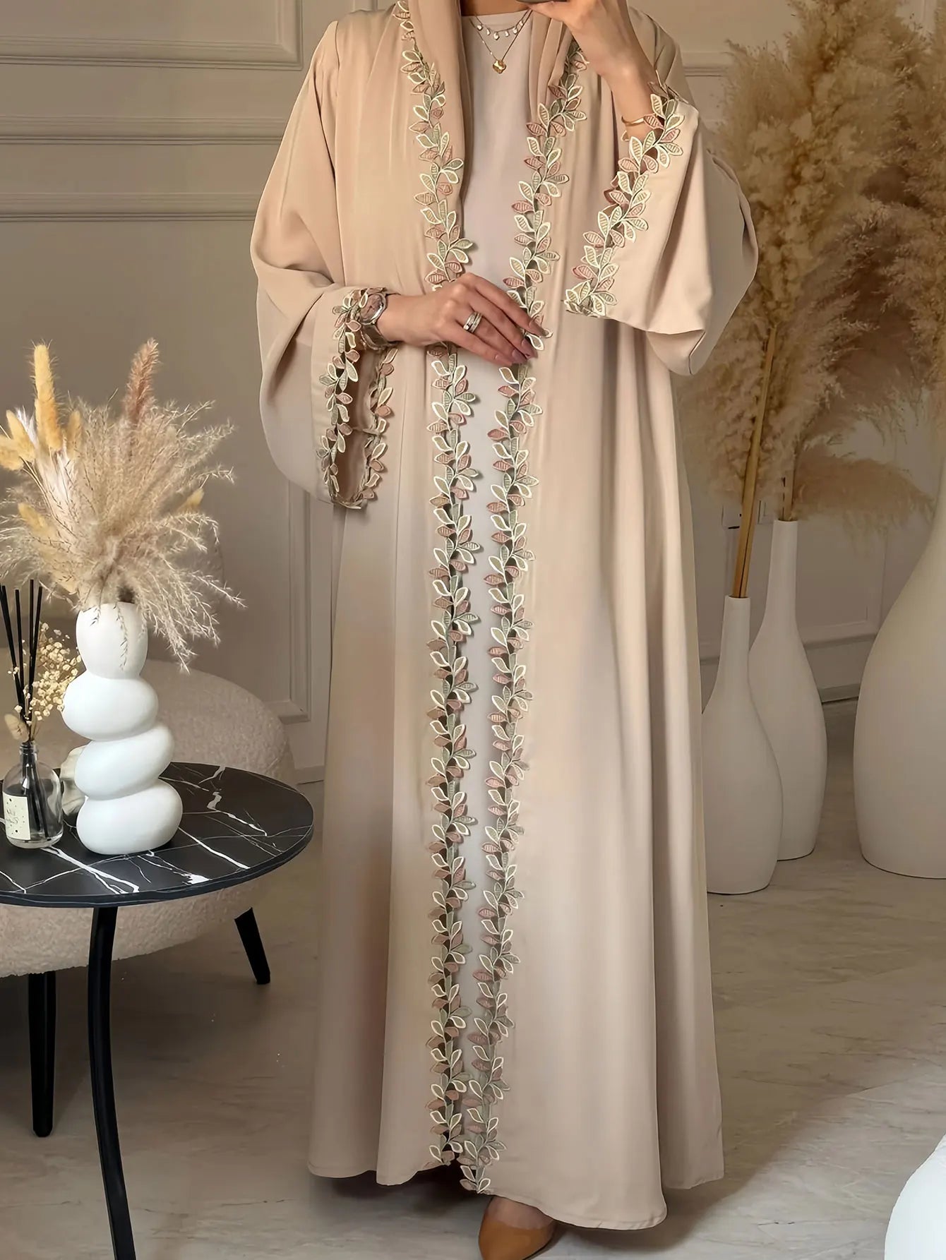 Dubai Elegant Beige Abaya