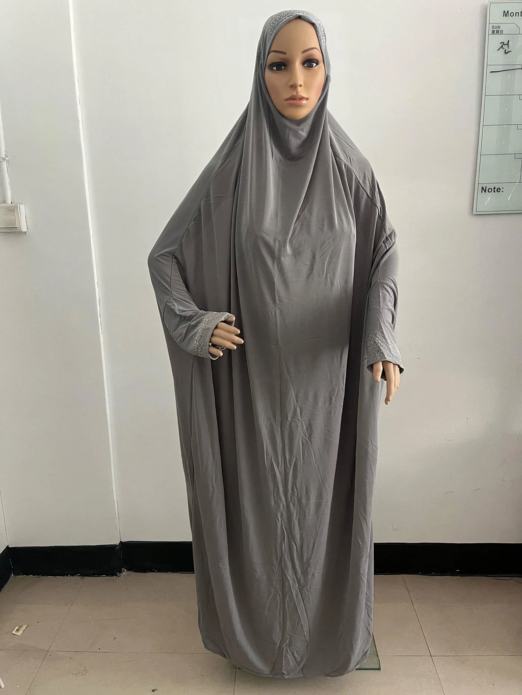 Muslim Dress Pray