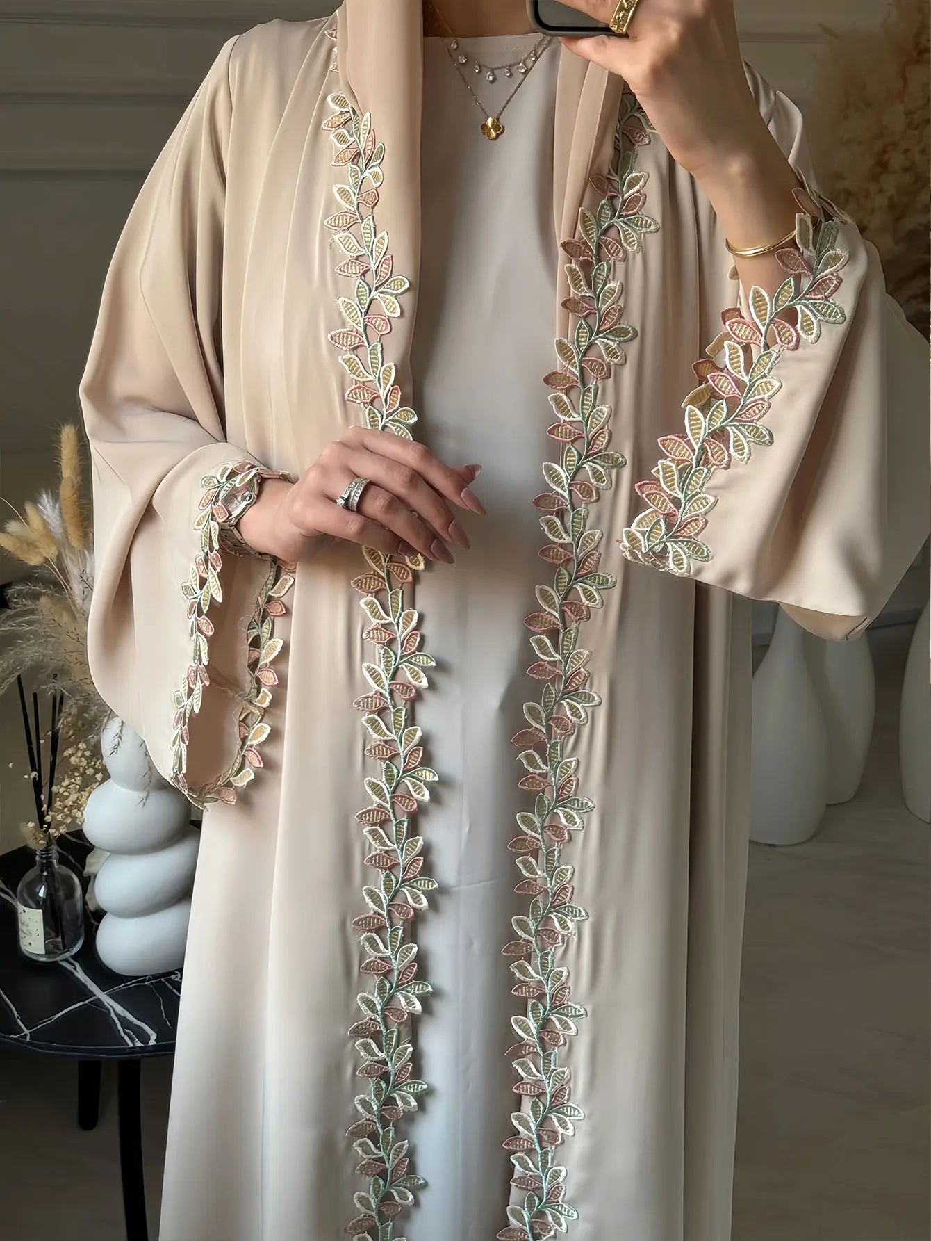 Dubai Elegant Beige Abaya